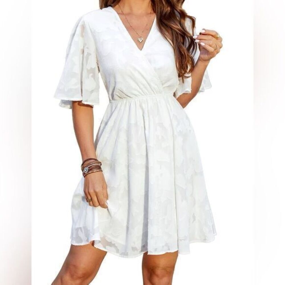 CUPSHE Surplice Neckline Flared Sleeve‎ Mini Floral Jacquard Flowy XL RefCPS059